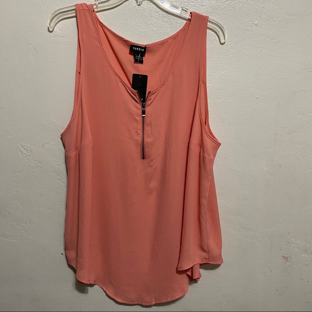 Torrid Women’s Plus Size 1XL Peach sleeveless top